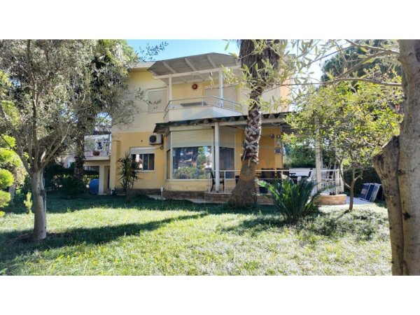 Gjiri Lalezit | Hamallaj, shitet apartament 2+1 Kati 2, 394 m² 280.000 € 