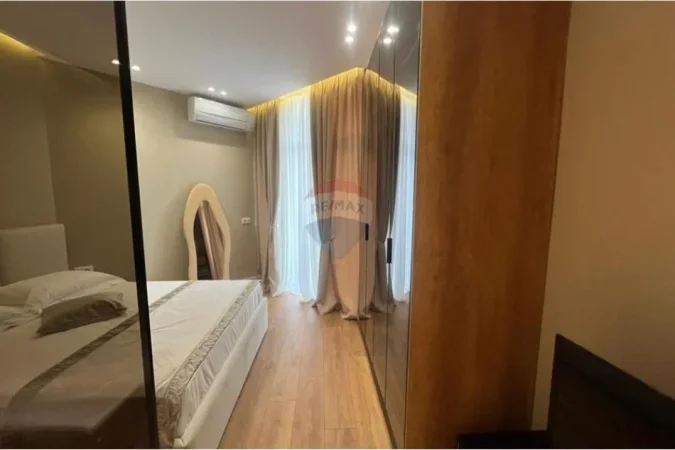 Tirane, shitet apartament 1+1 , 48 m² 199.000 € (Sheshi Skënderbej, Tiranë)