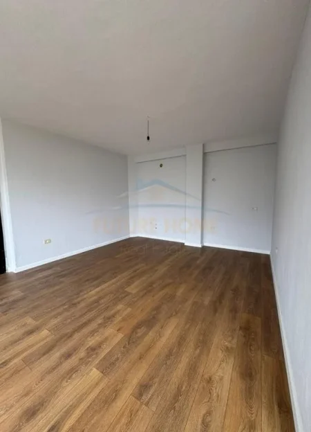 Tirane, shitet apartament 1+1 Kati 2, 64 m² 84.000 € (Fresku)