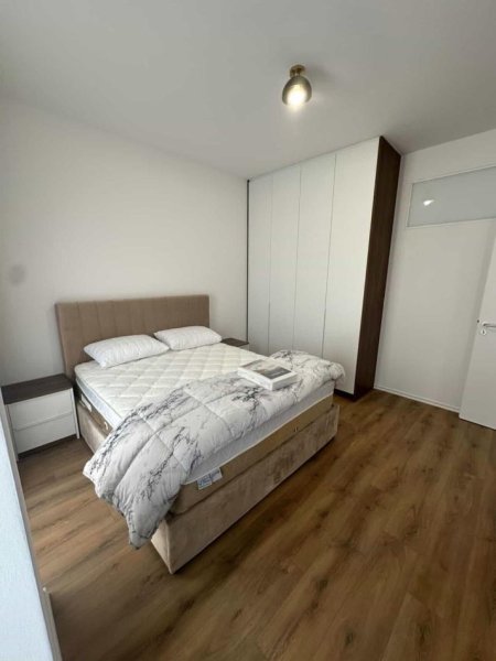 Tirane, jepet me qera apartament 2+1 Kati 8, 90 m² 900 € (Zogu i Zi)