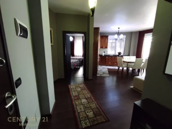 Tirane, jepet me qera apartament 2+1 Kati 6, 100 m² 950 € (Sheshi wilson)