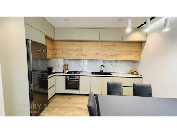 Tirane, shes apartament 1+1 Kati 5, 73 m² 199.000 € (Zogu Zi)