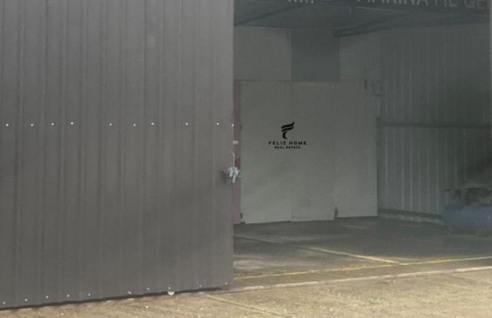 Tirane, jepet me qera magazine Kati 0, 60 m² 800 € (5 MAJI)