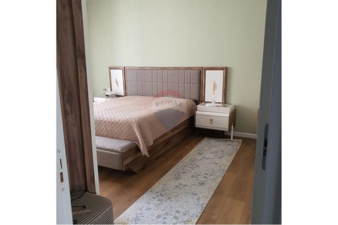 Tirane, shitet apartament 2+1+Ballkon Kati 2, 123 m² 247.000 € (Kopshti Botanik)