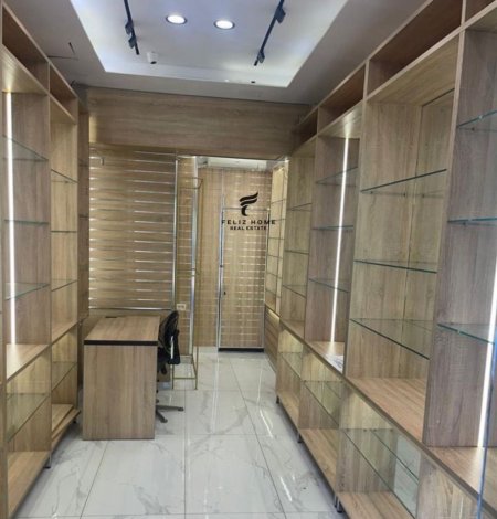 Tirane, jepet me qera dyqan Kati 0, 30 m² 1.500 € (STADIUMI DINAMO)