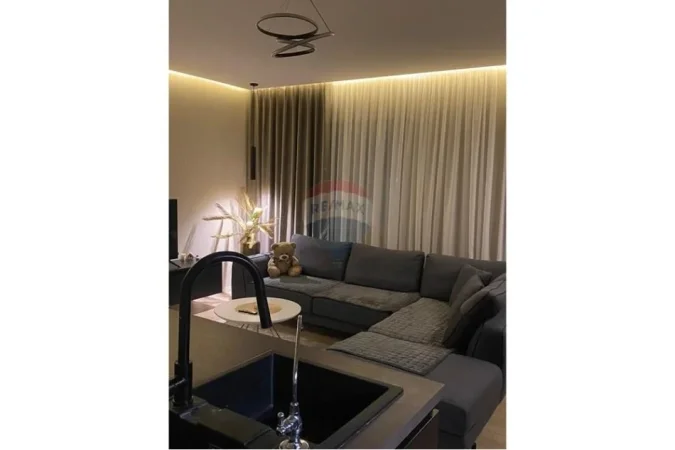 Tirane, jepet me qera apartament 2+1 , 80 m² 700 € (Selite, Rruga Ifran Tomini)