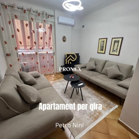 Tirane, jepet me qera apartament 1+1 Kati 6, 65 m² 700 € (Petro Nini)