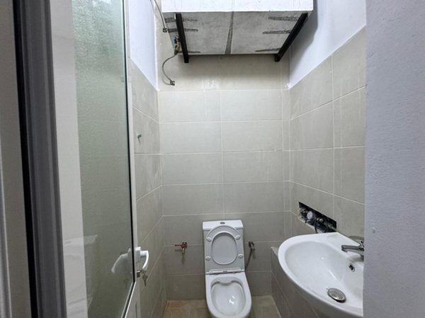 Tirane, shitet ambjent biznesi Kati 0, 72 m² 260.000 € 