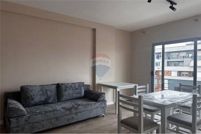 Tirane, jepet me qera apartament 1+1 , 75 m² 480 € (Astir)