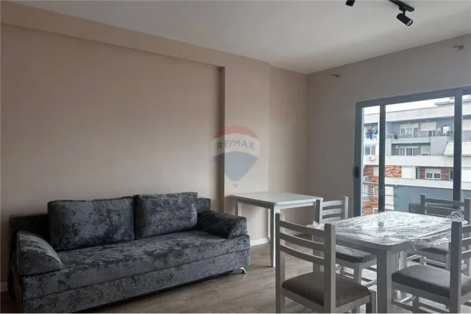Tirane, jepet me qera apartament 1+1 , 75 m² 480 € (Astir)