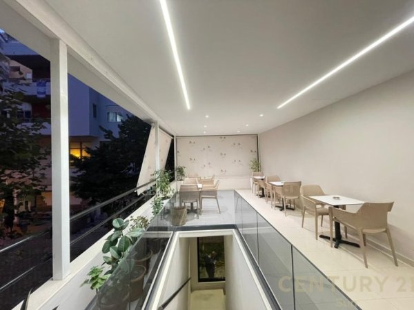Vlore, shitet hotel Kati 2, 216 m² 700.000 € (Vlore)