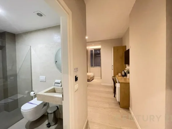 Vlore, shitet hotel Kati 2, 216 m² 700.000 € (Vlore)