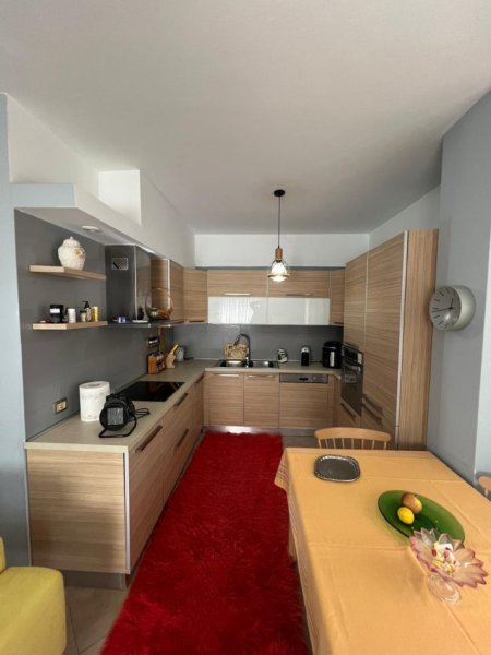 Tirane, shitet apartament 2+1 Kati 6, 79 m² 230.000 € 