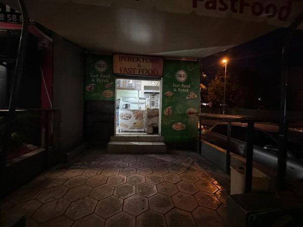 Shitet, Biznesi Fast & Food, Ali Demi, Tirane 15,000 €
