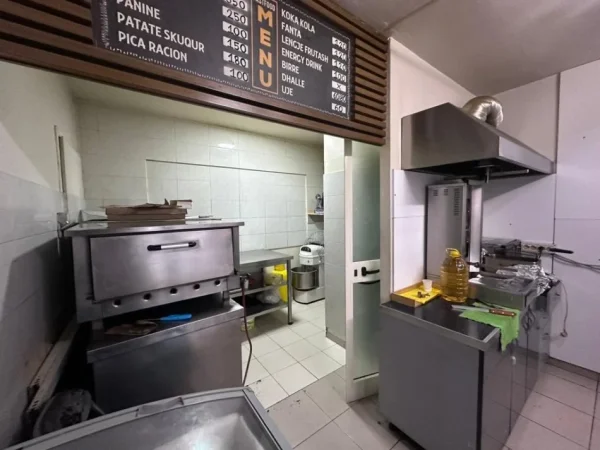 Shitet, Biznesi Fast & Food, Ali Demi, Tirane 15,000 €