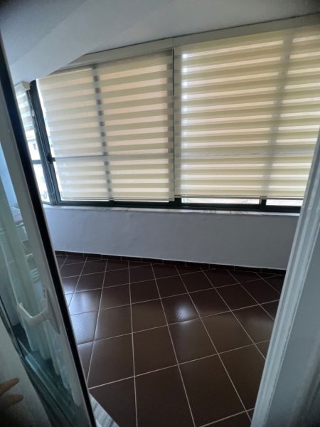 Tirane, jepet me qera apartament 1+1 Kati 3, 350 € 