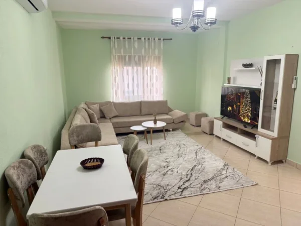 Tirane, jepet me qera apartament 2+1 Kati 2, 120 m² 450 € (rruga elbasanit)