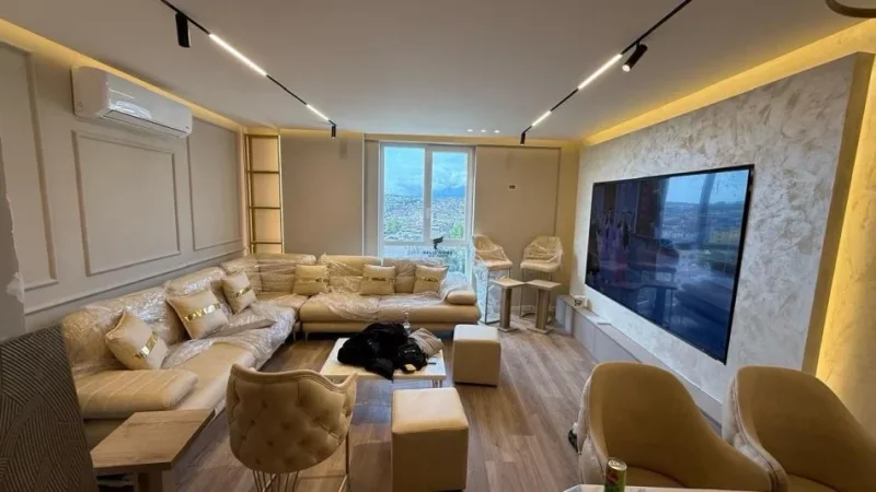 Tirane, shitet apartament 2+1 Kati 7, 108 m² 250.000 € (RRUGA E DIBRES)