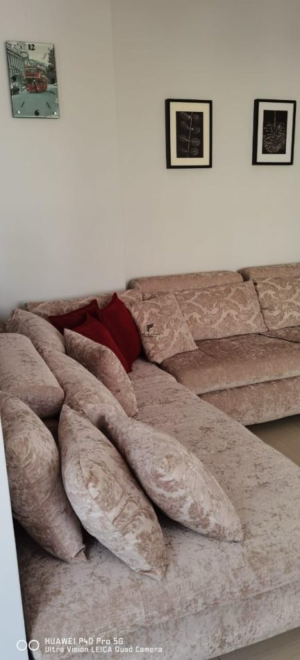 Tirane, jepet me qera apartament 2+1 Kati 6, 91 m² 500 € (YZBERISHT)