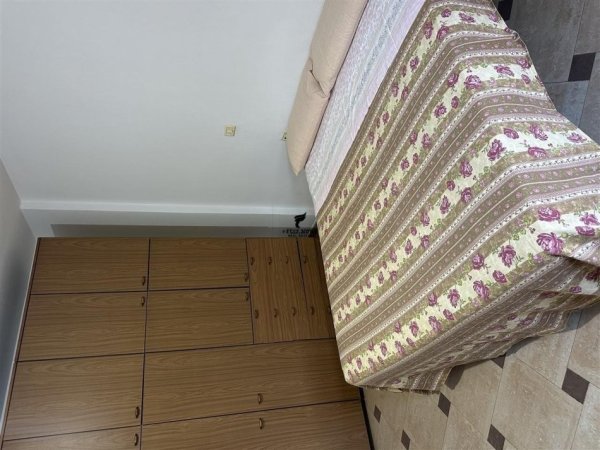Tirane, jepet me qera apartament 1+1 Kati 3, 86 m² 500 € (5 MAJI)