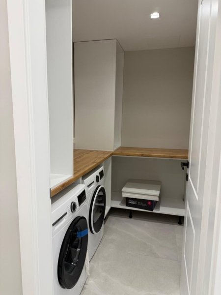 Tirane, jepet me qera Vile , 140 m² 4.000 € (Sauk)