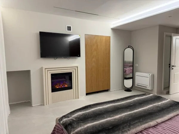 Tirane, jepet me qera Vile , 140 m² 4.000 € (Sauk)