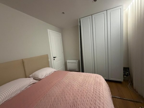 Tirane, jepet me qera Vile , 140 m² 4.000 € (Sauk)