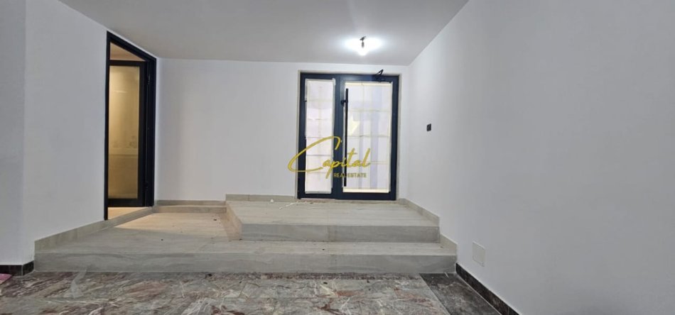 Tirane, jepet me qera ambjent biznesi Kati 0, 200 m² 3.000 € (ISH BLLOKU)