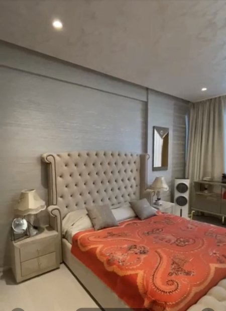 SHITET APARTAMENT 2+1+2 POSTE PARKIMI  NE ALI DEMI   240.000 €