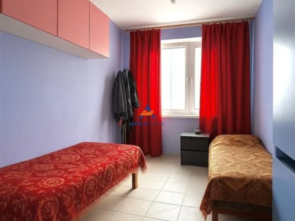 Shqiperi, shitet apartament 2+1+Ballkon Kati 5, 78 m² 150.000 € 