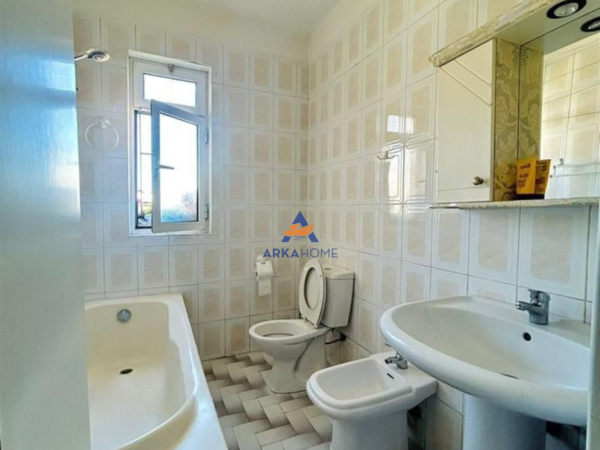 Shqiperi, shitet apartament 2+1+Ballkon Kati 5, 78 m² 150.000 € 