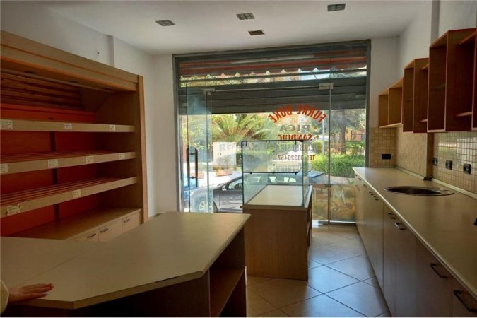 Vlore - Lungomare, shitet ambjent biznesi Kati 0, 62 m² 140.000 € (LUNGO MARE, VLORË)