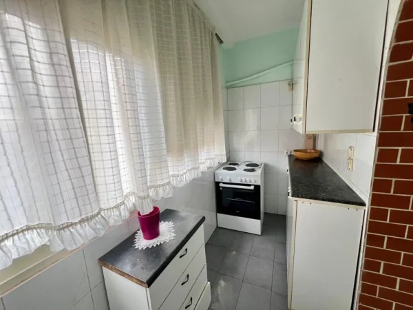 Tirane, jepet me qera apartament 2+1 Kati 2, 76 m² 600 € (Pazari i RI)
