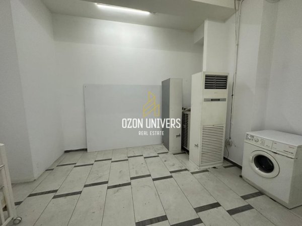 Tirane, jepet me qera ambjent biznesi Kati 0, 315 m² 1.500 € (Astiri Tirana, Albania)