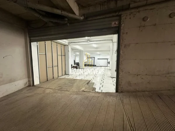 Tirane, jepet me qera ambjent biznesi Kati 0, 315 m² 1.500 € (Astiri Tirana, Albania)