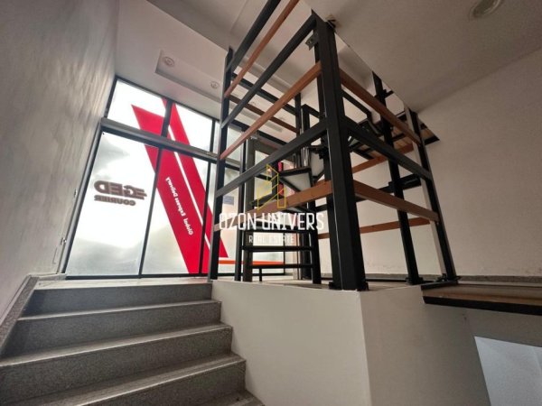 Tirane, jepet me qera ambjent biznesi Kati 0, 315 m² 1.500 € (Astiri Tirana, Albania)
