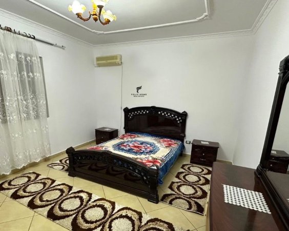 Tirane, jepet me qera apartament 2+1 Kati 3, 136 m² 550 € (RRUGA 5 MAJI)