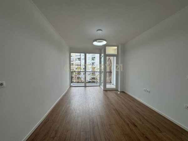 Tirane, shitet apartament 1+1+Ballkon Kati 7, 54 m² 115.000 € (Don Bosko,Rruga Muzaket)