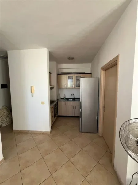 Tirane, jepet me qera apartament 2+1 Kati 7, 80 m² 550 € (Ish Parku ,Rruga e Kavajes)