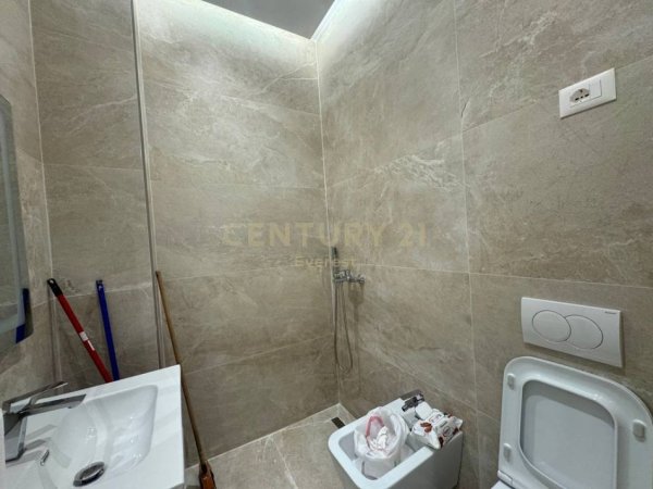 Tirane, shitet garsonier 1+1 Kati 1, 36 m² 98.000 € (Prane Square 21,Ish Parku)