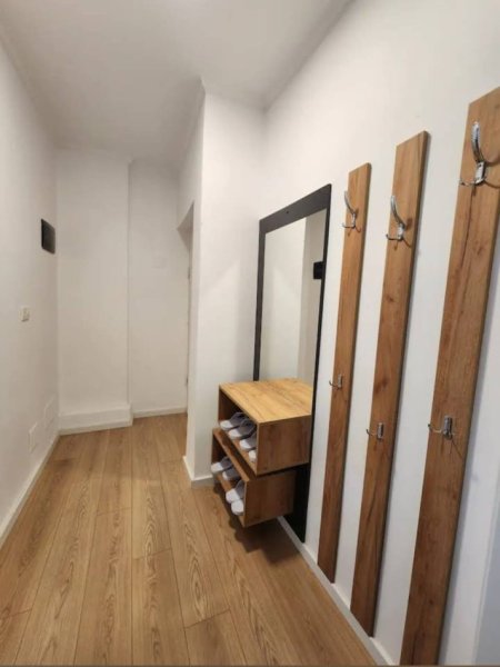 Tirane, jepet me qera apartament 2+1+Ballkon Kati 2, 100 m² 820 € (Rruga e Kavajes)