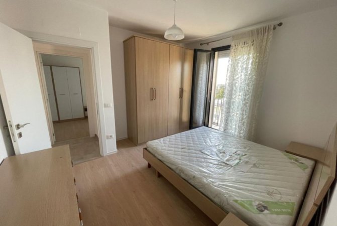Tirane, jepet me qera apartament 2+1 Kati 4, 110 m² 600 € (Rruga Kongresi i Manastirit)