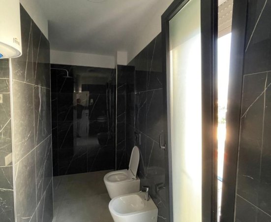 Tirane, jepet me qera apartament 2+1 Kati 4, 110 m² 600 € (Rruga Kongresi i Manastirit)