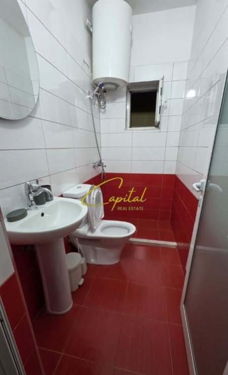 Tirane, jepet me qera apartament 1+1 Kati 4, 70 m² 430 € (RRUGA E ELBASANIT)