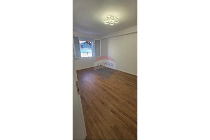 Tirane, shitet 1+1 Kati 3, 42 m² 135.000 € 