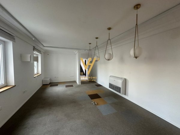 Tirane, jepet me qera zyre Kati 2, 130 m² 1.500 € (RUGA E DURRESIT)