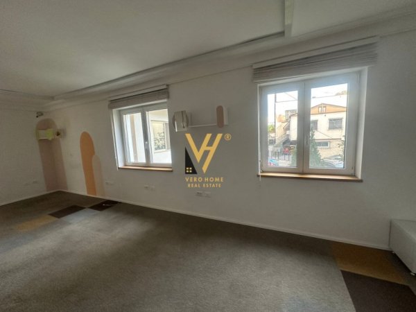 Tirane, jepet me qera zyre Kati 2, 130 m² 1.500 € (RUGA E DURRESIT)