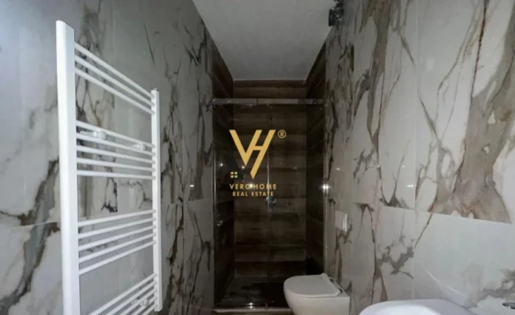 Tirane, jepet me qera apartament 1+1+Ballkon Kati 2, 74 m² 680 € (TEG)