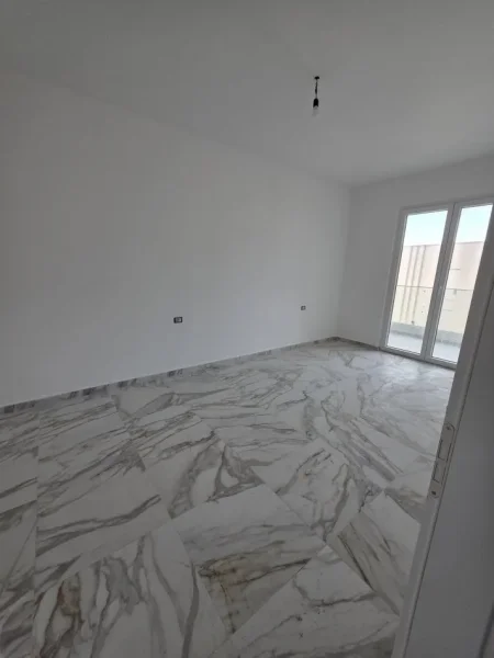 Shengjin, shitet apartament 1+1+Ballkon Kati 3, 106 m² 212.000 € 