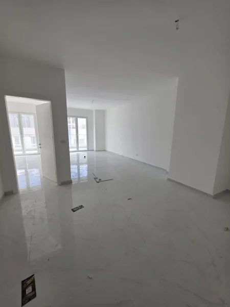 Shengjin, shitet apartament 1+1+Ballkon Kati 8, 86 m² 172.000 €